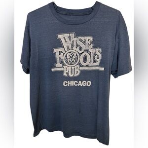 Vintage Wise Fools Pub Chicago Men’s M Graphic T-Shirt RARE 80s